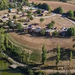 Camping 4 Pers Avec Terrasse Et Cuisine Equipee - Api-1-52-402