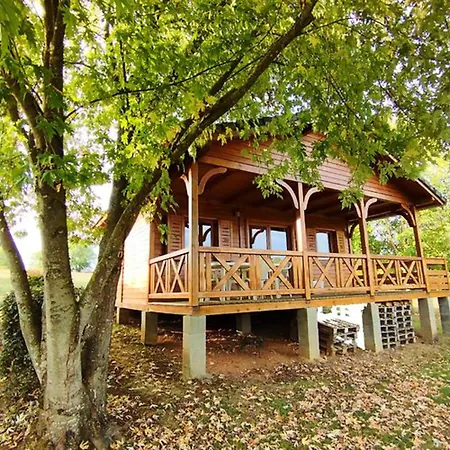 4 Pers Avec Terrasse Et Cuisine Equipee - Api-1-52-402