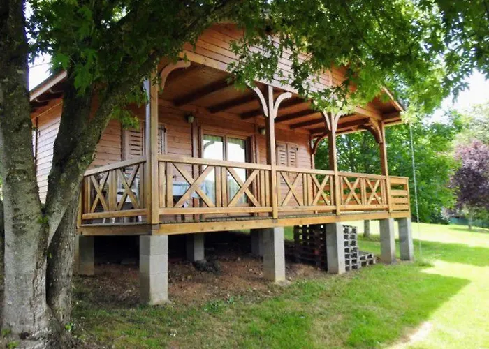 4 Pers Avec Terrasse Et Cuisine Equipee - Api-1-52-402 Naucelle