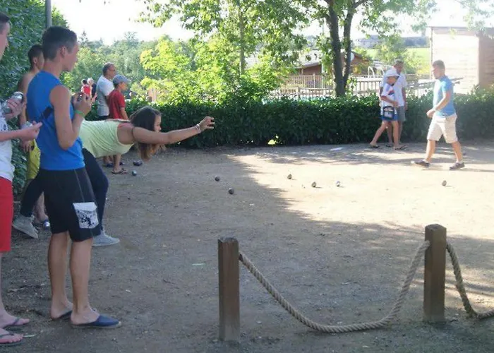 キャンプ場 4 Pers Avec Terrasse Et Cuisine Equipee - Api-1-52-402 Naucelle